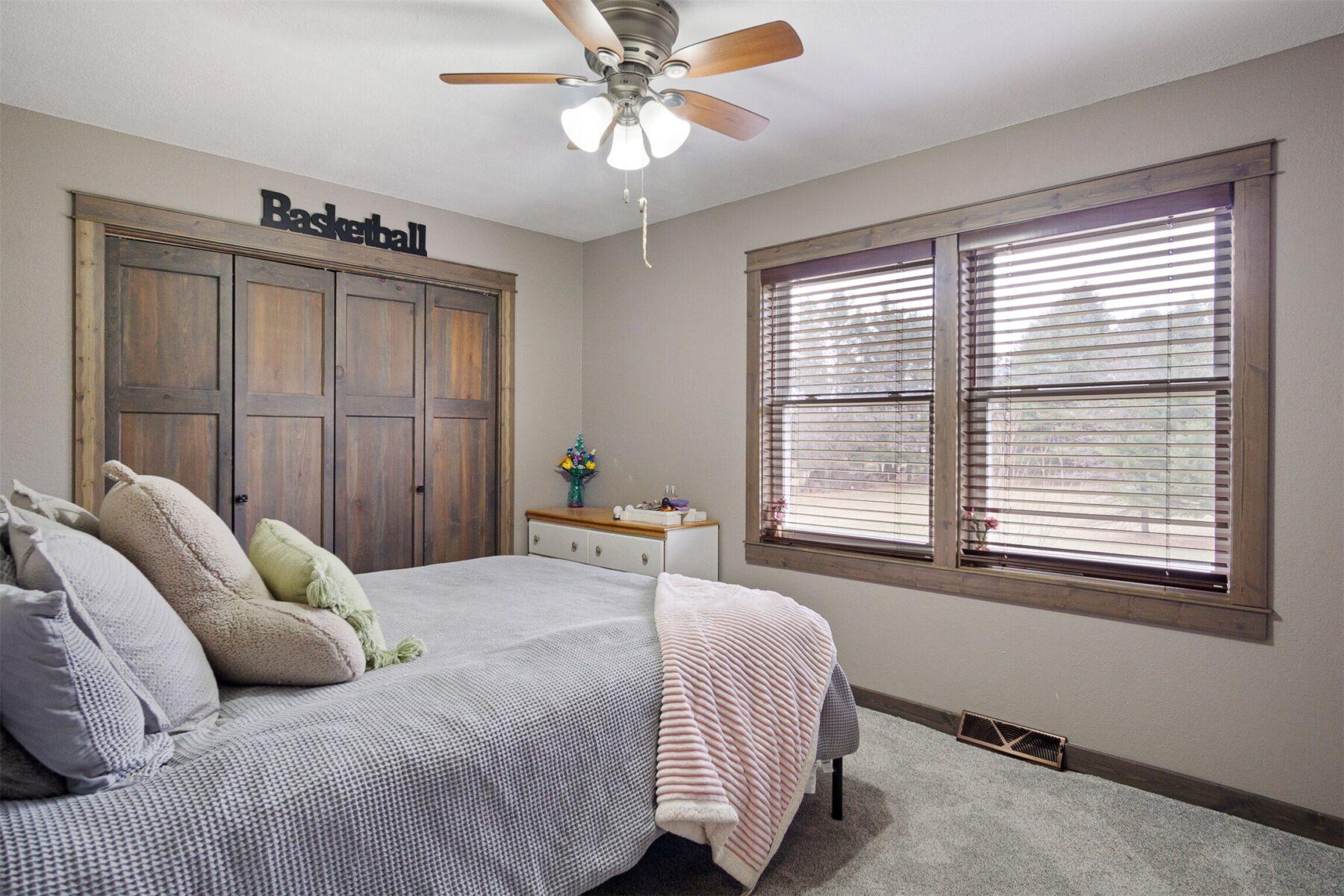 Residential at E4085 Woodfield Road, Eau Claire, WI 54701 — photo 26