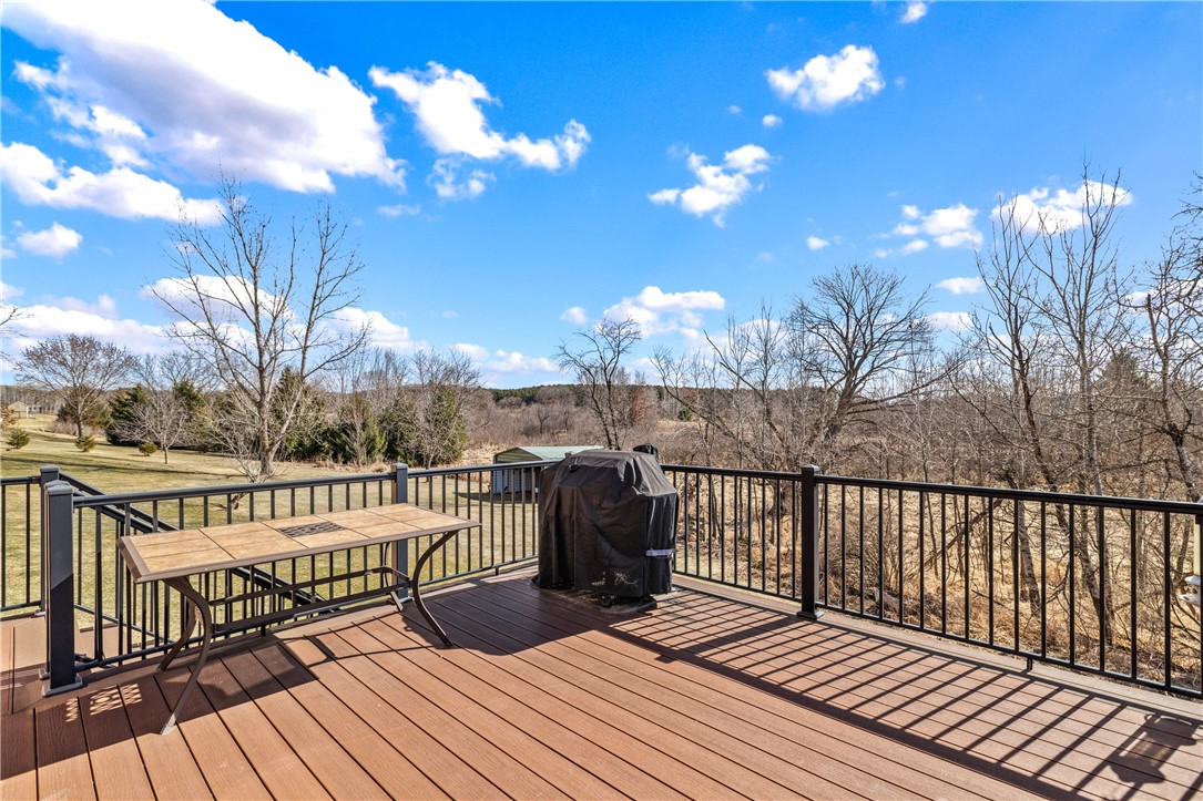 Residential at E6035 Evergreen Road, Eleva, WI 54738 — photo 24