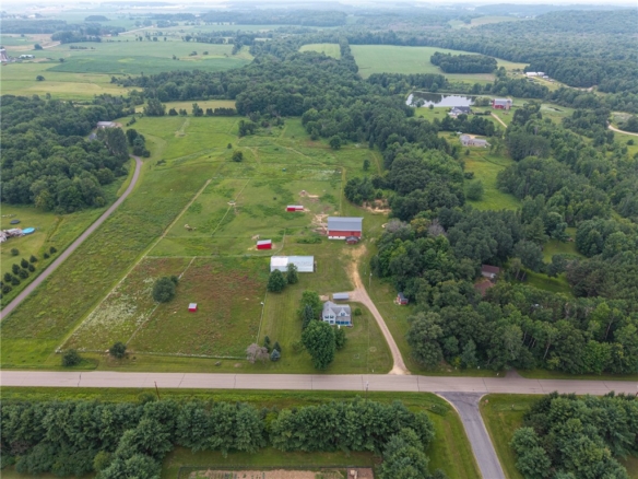 Residentialhouse for sale picture with an address of  E9502 690th Avenue in Elk Mound and a list price of 389900