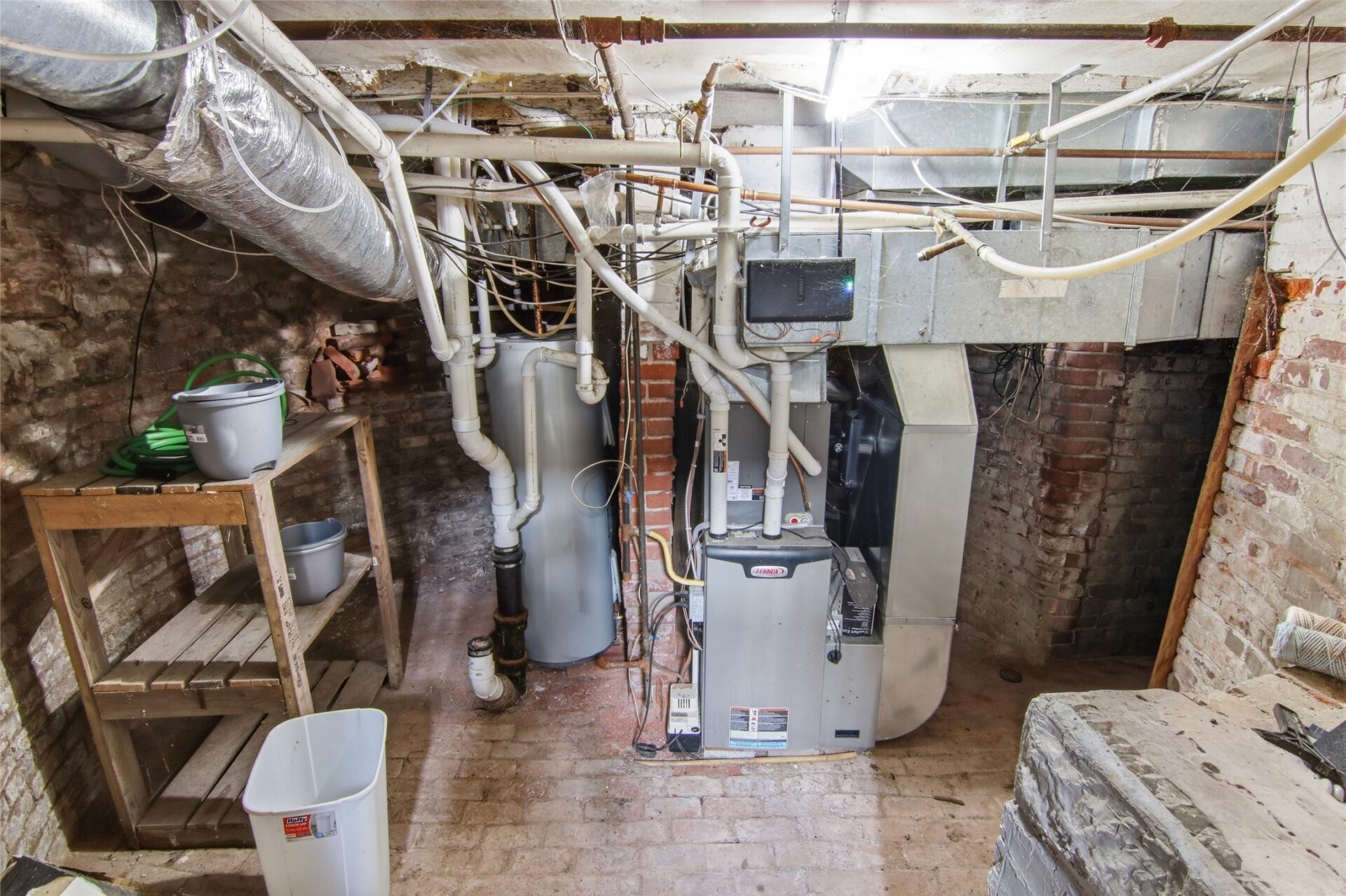 Menomonie-WI-54751-8