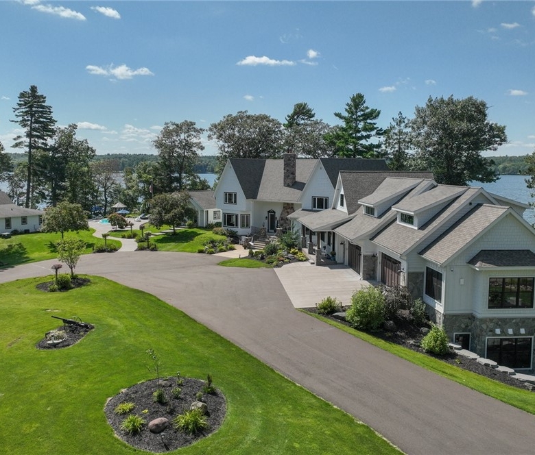 Residentialhouse for sale picture with an address of  N1211 Eastside Road in Birchwood and a list price of 6899999