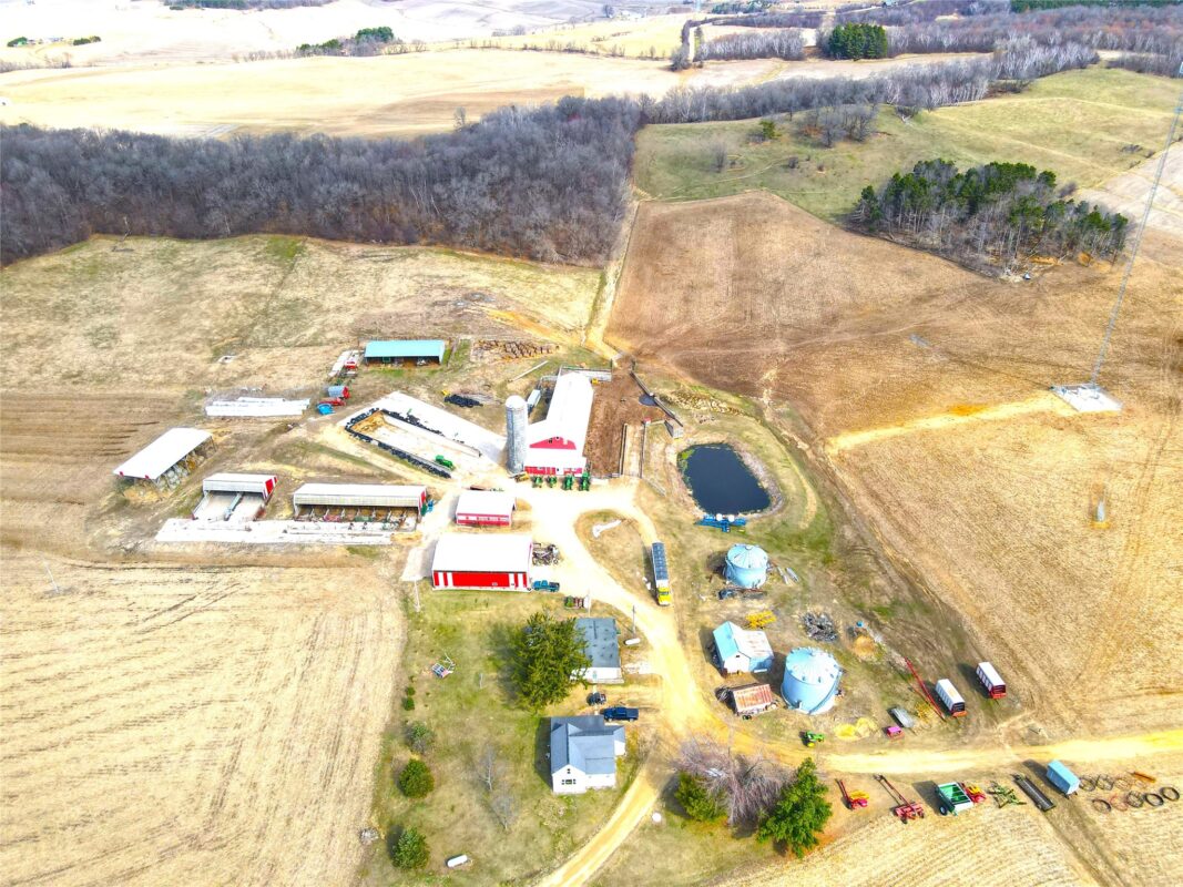 Farm at N41286 Halama Road, Independence, WI 54747 — photo 4