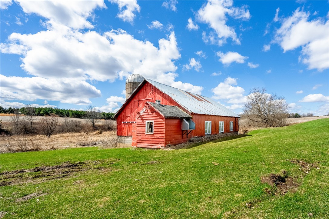 Residential at N880 State Road 27, Augusta, WI 54722 — photo 15