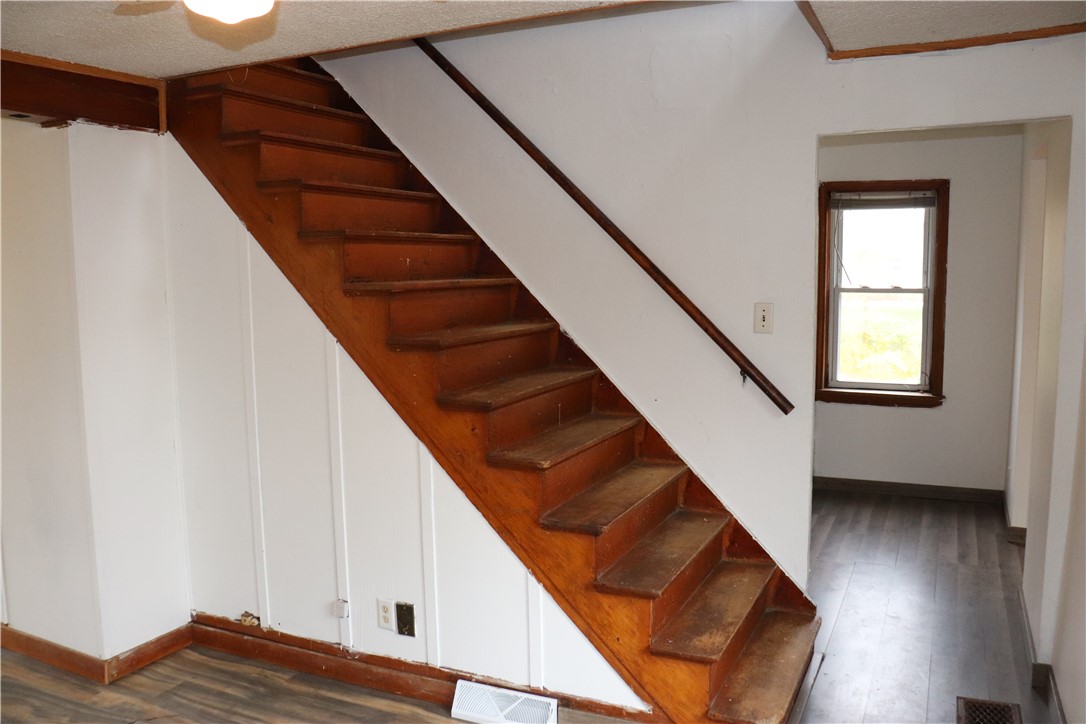 Residential at S12702 Elm Street, Osseo, WI 54758 — photo 2