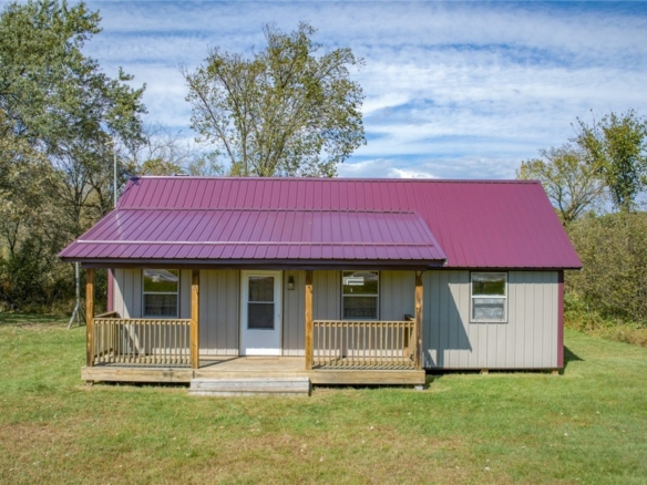 Residentialhouse for sale picture with an address of  W16396 County Rd C  in Taylor and a list price of 130000