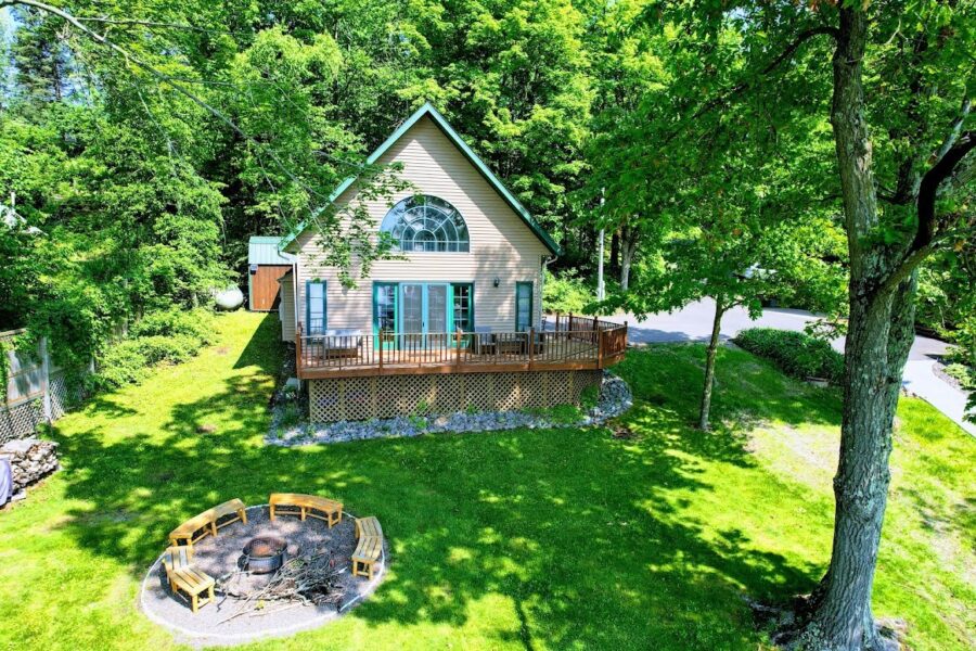 W6741 Lakewood Boulevard