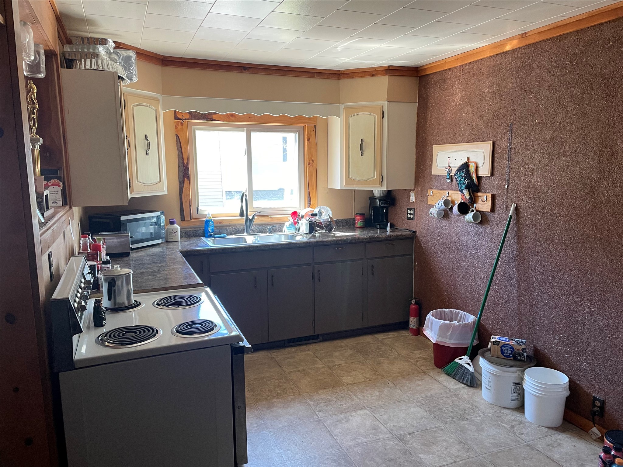 N14015 Central Avenue W, Fifield, WI