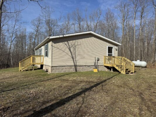 9618 W Mile Road, Ladysmith, WI
