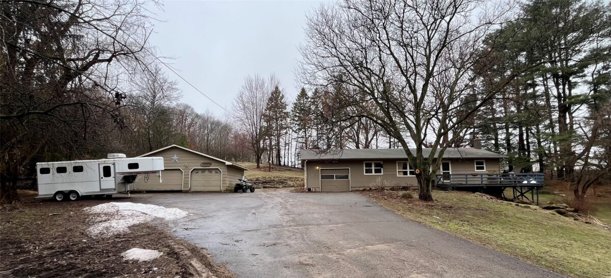 S9220 Hillview Road Fall Creek WI 54742 — photo 2
