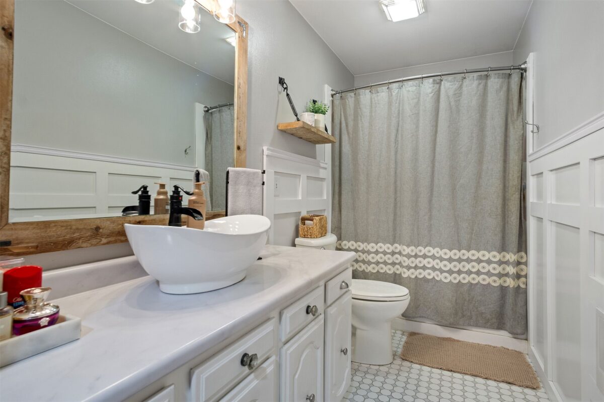 2244 N 90th Avenue, Eau Claire, WI