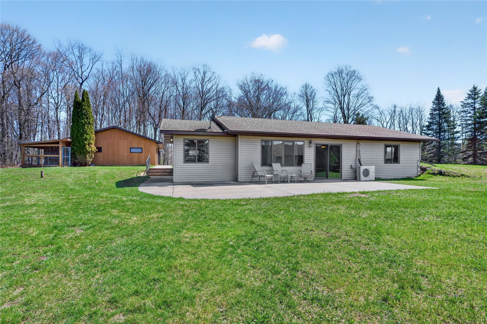 W3214 Church Road Sarona WI 54870