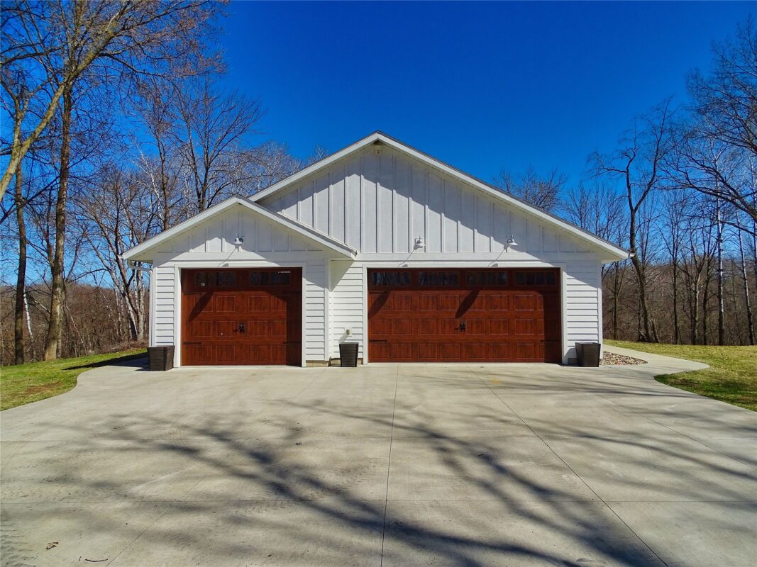 W3300 160th Avenue  Maiden Rock WI 54750 — photo 2