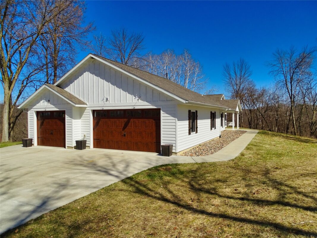 W3300 160th Avenue  Maiden Rock WI 54750 — photo 3