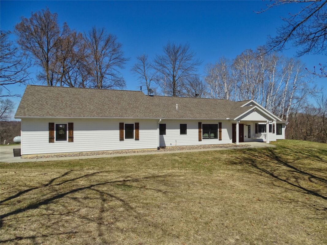 W3300 160th Avenue  Maiden Rock WI 54750 — photo 5