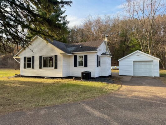 W4055 Jene Road Eau Claire WI 54701 — photo 1