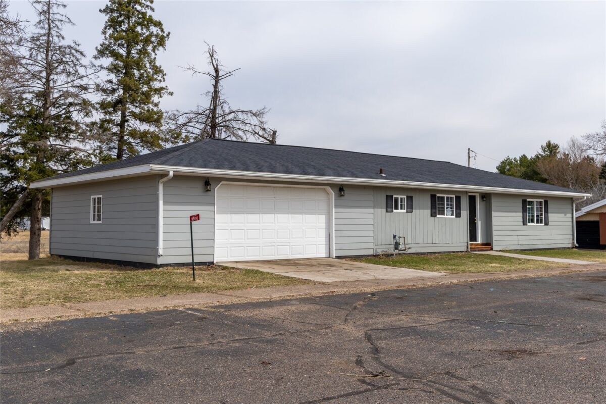 W8490 Flambeau Avenue Ladysmith WI 54848 — photo 2