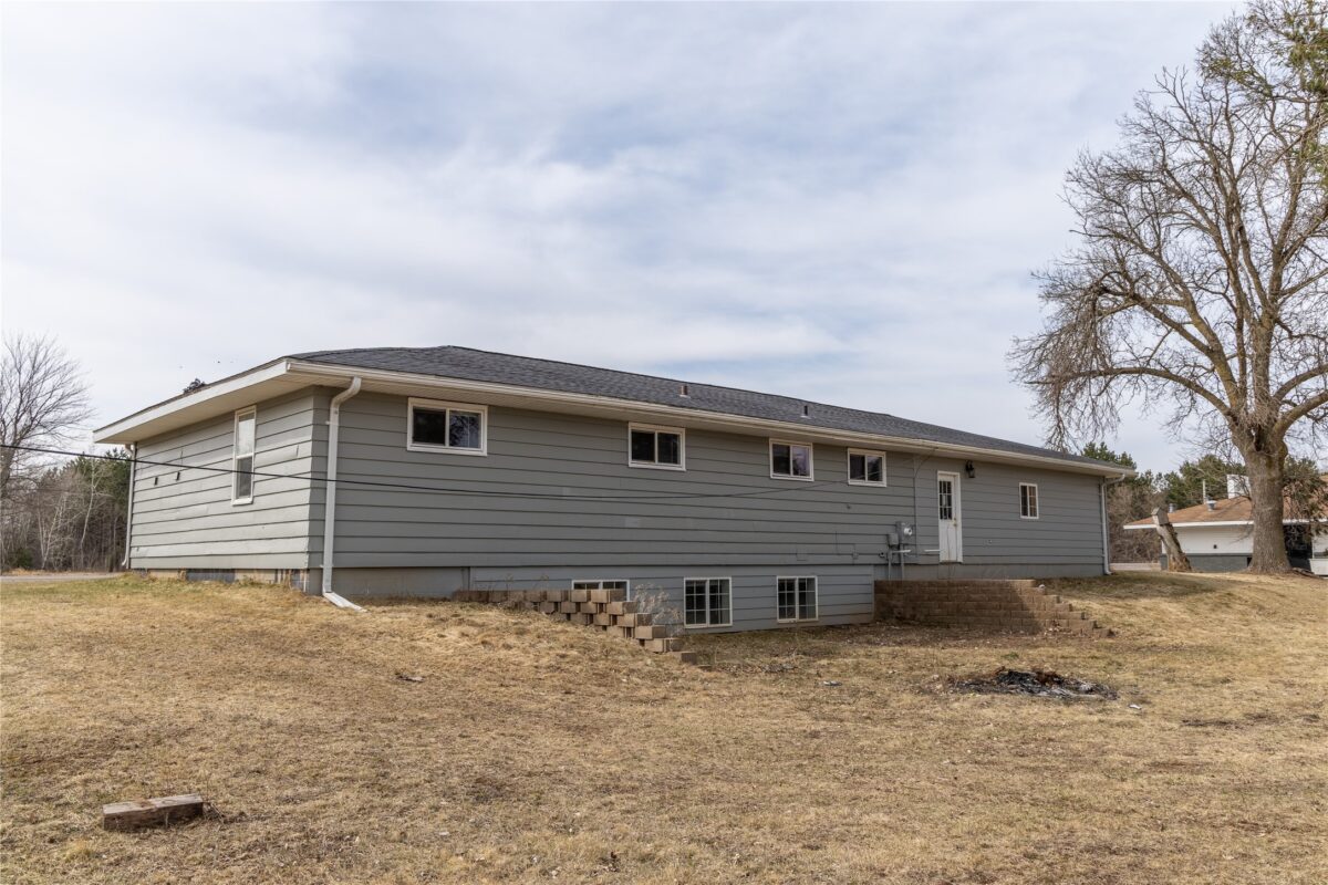 W8490 Flambeau Avenue Ladysmith WI 54848 — photo 28