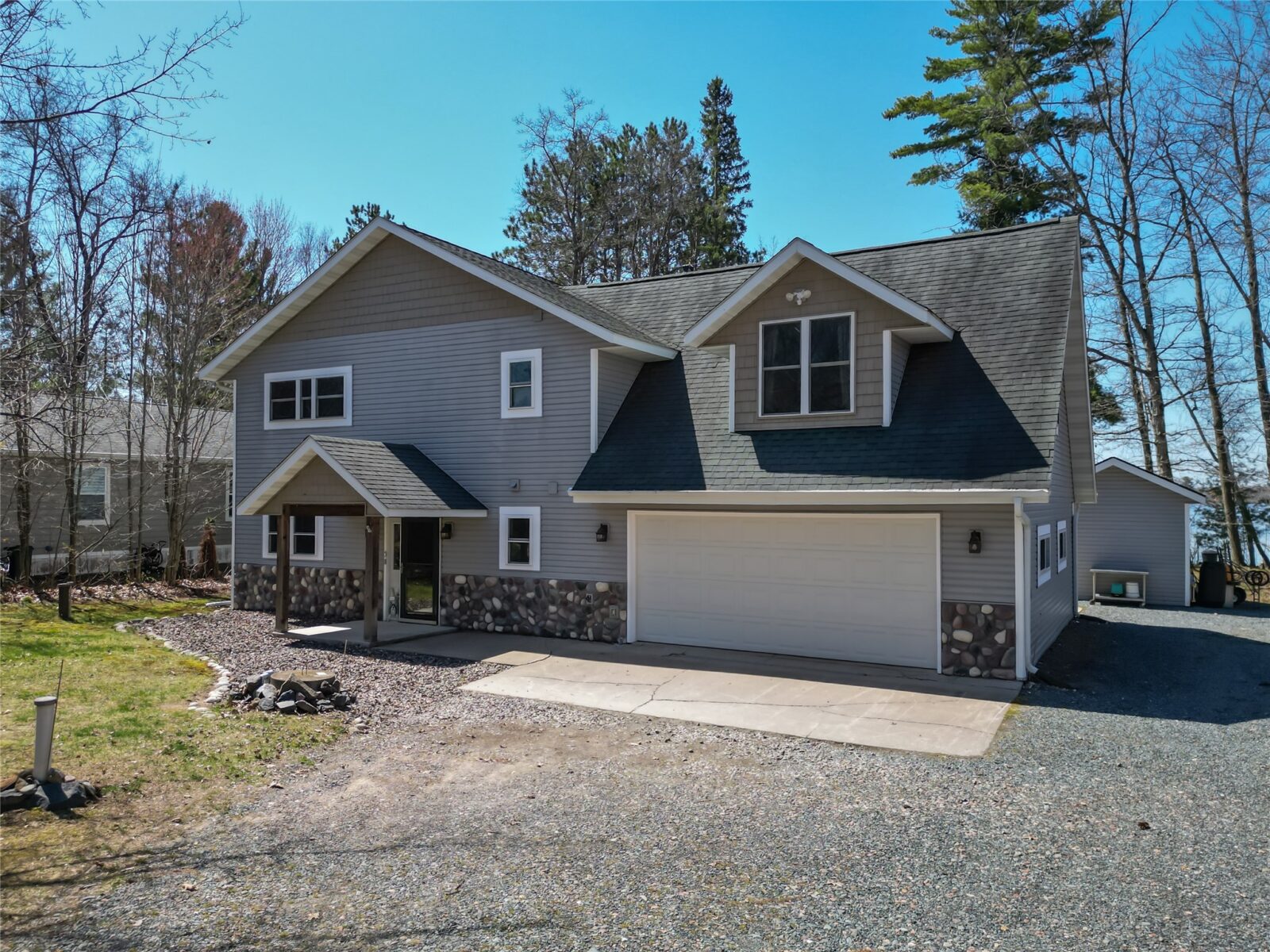 W8895 North Lake Road, Greenwood, WI — photo 2