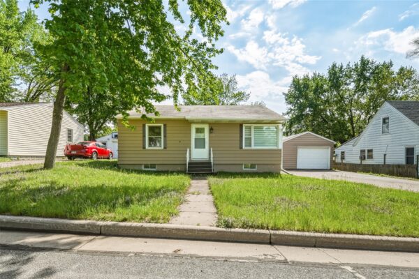 1021 Essex Street Eau Claire WI 54703