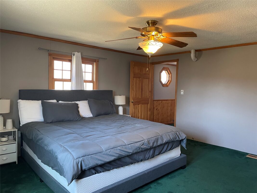 1085 13th Avenue, Barron, WI — photo 16
