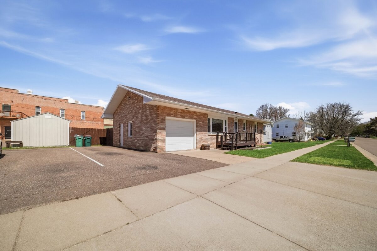 111 E McKinley Avenue, Fall Creek, WI — photo 2