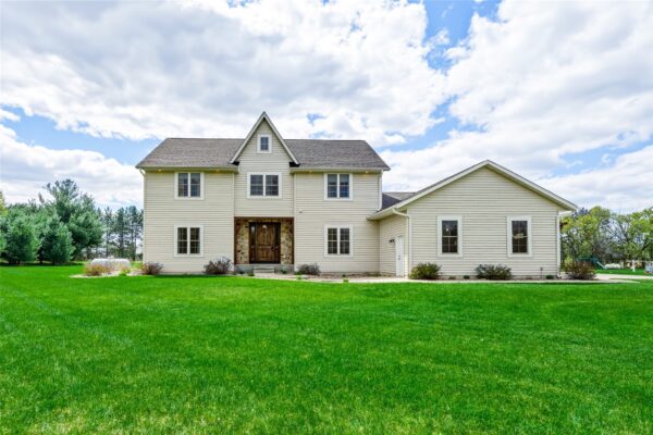 11378 121st Street, Chippewa Falls WI — $799,900