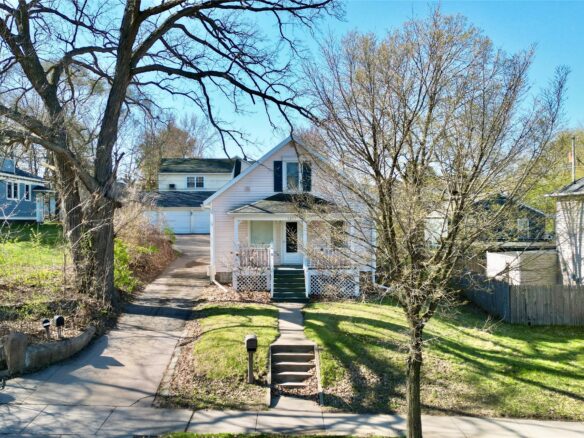 1211 Main Street, Eau Claire WI — $229,900