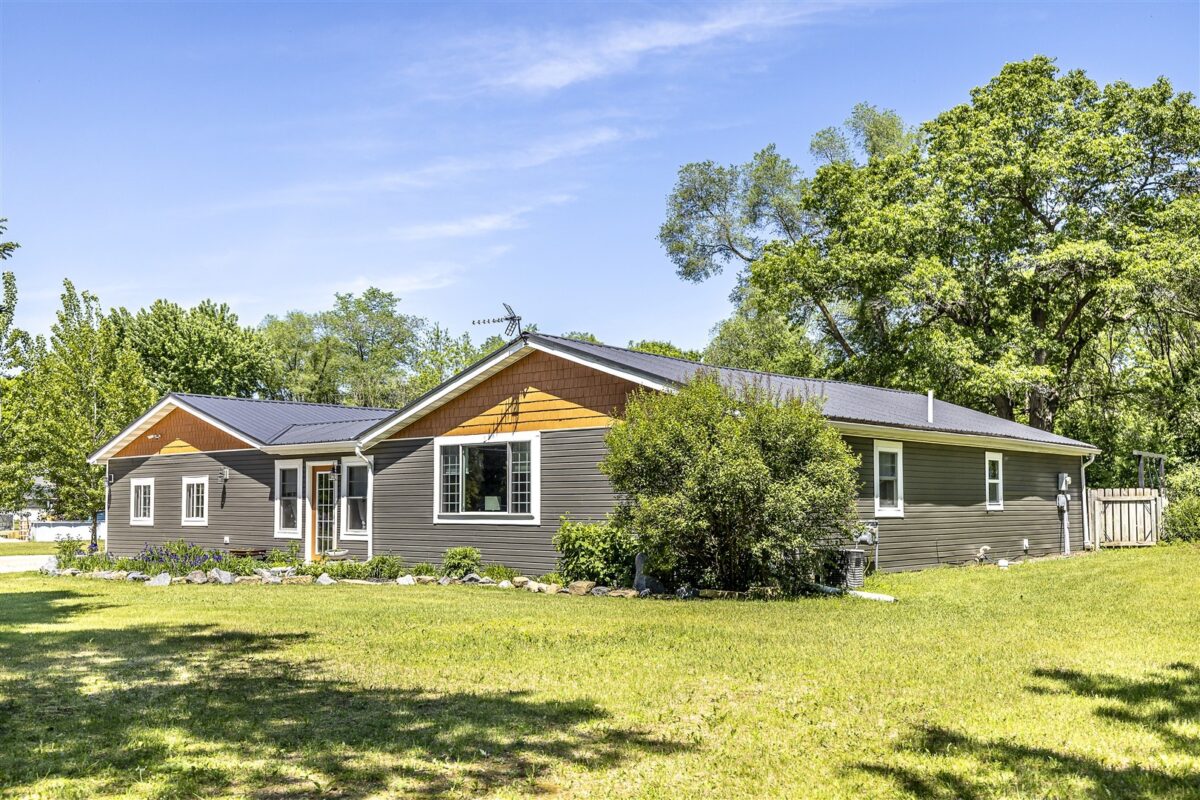 Black River Falls WI 54615 - Residential house for sale - MLS #1601660 - image1