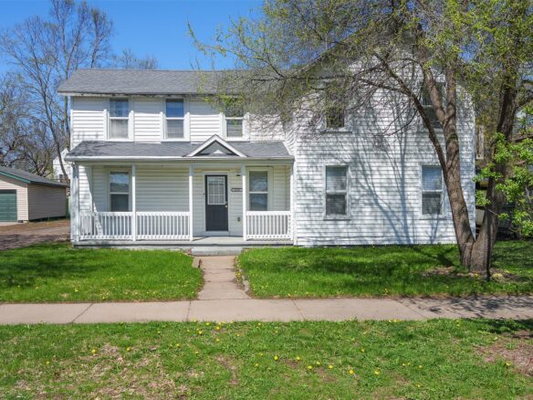 1428 Bellevue Avenue 2, Eau Claire WI — $225,000