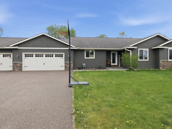 14313 44th Avenue, Chippewa Falls WI — $449,900