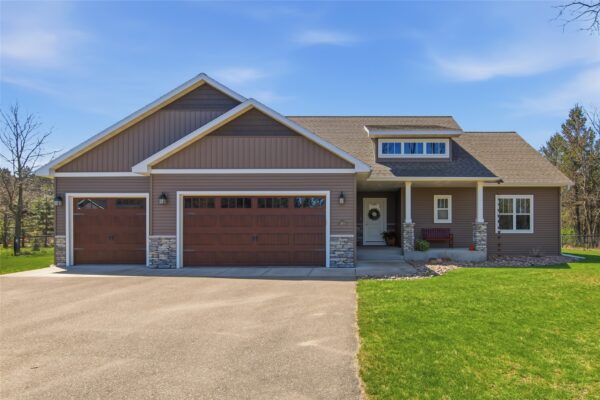 1466 Avonlea Lane Fall Creek WI 54742