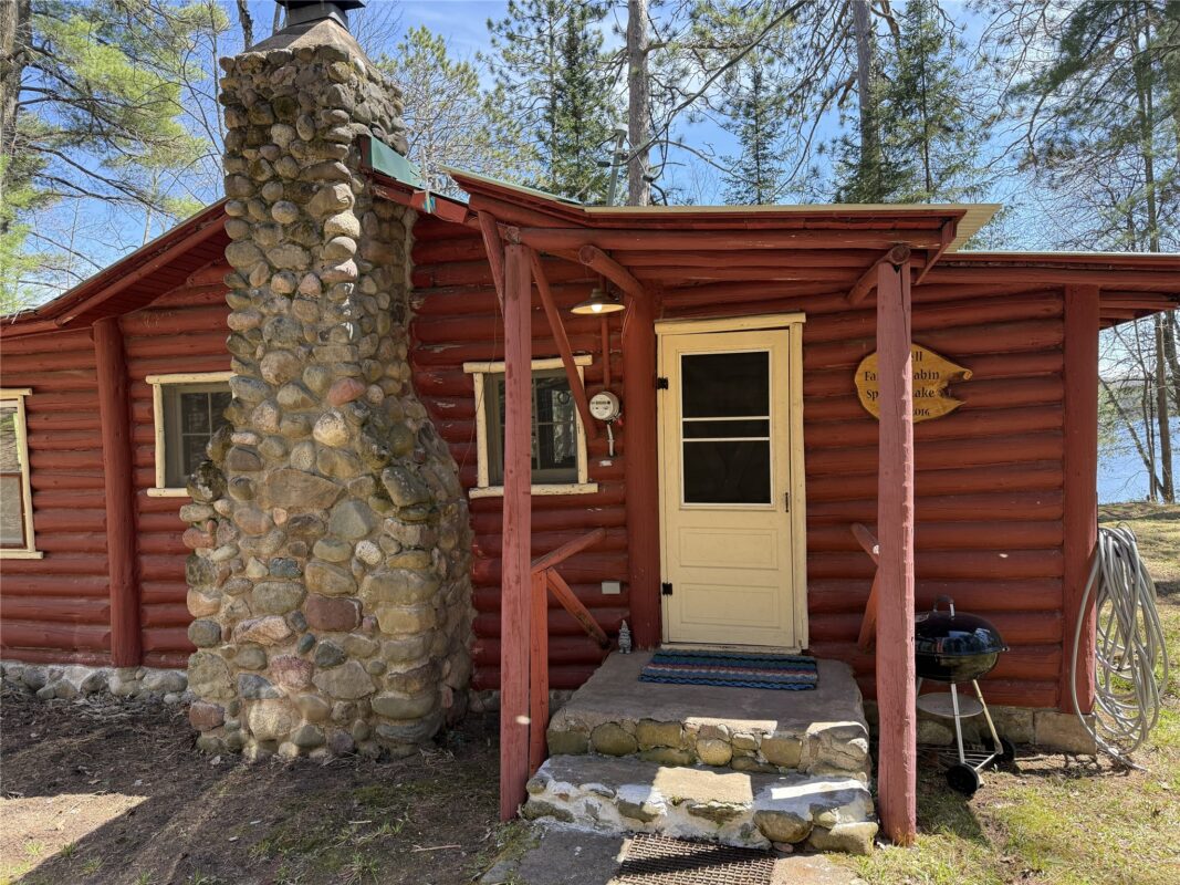 14667 W Point Drive, Hayward, WI — photo 4