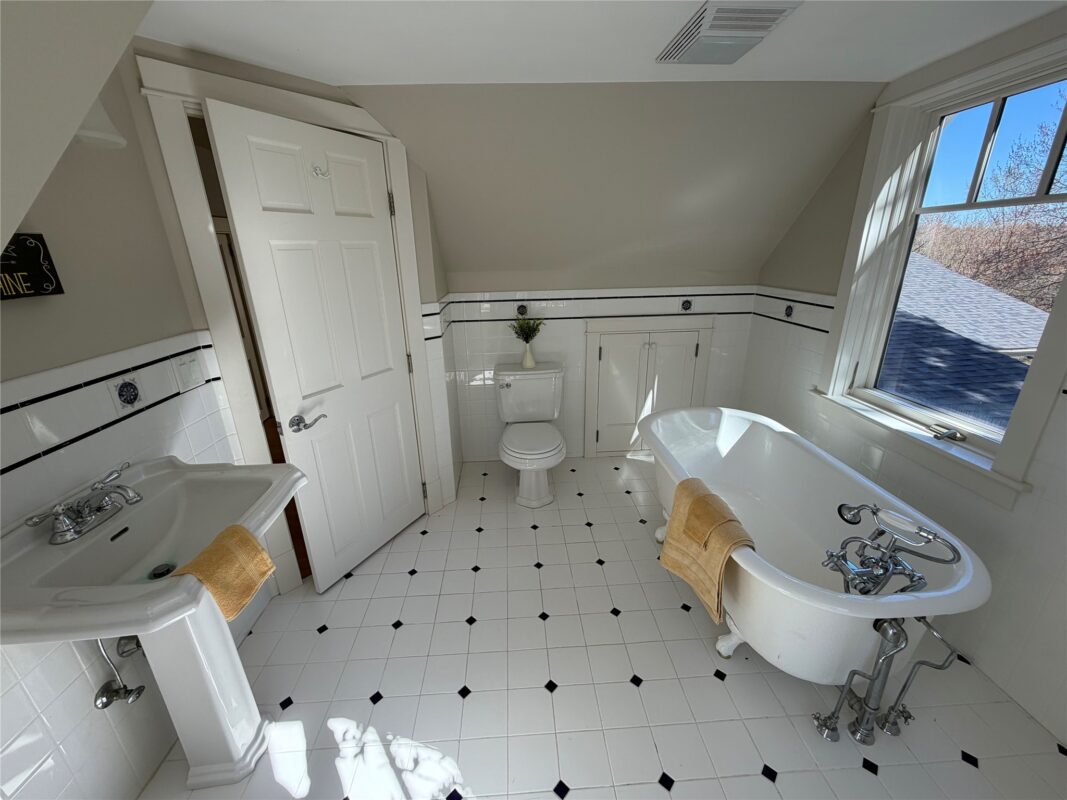 1527 Deerfield Road, Eau Claire, WI — photo 15