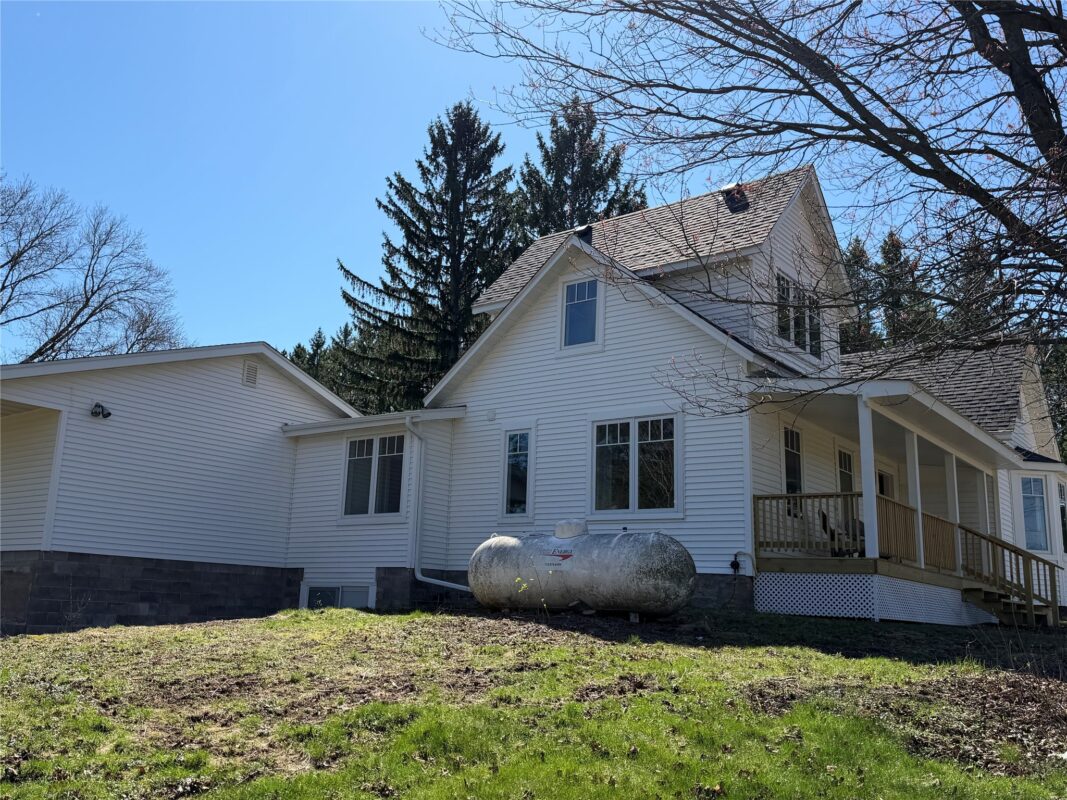 1527 Deerfield Road, Eau Claire, WI — photo 5