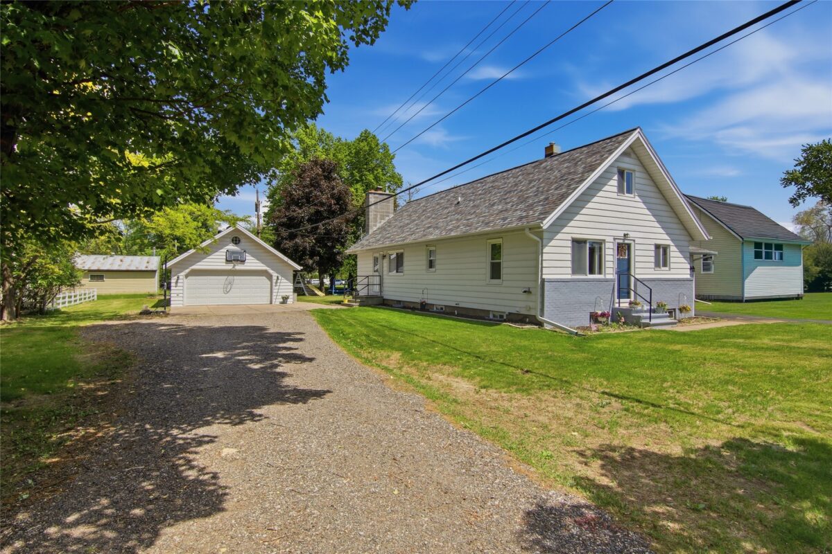 1615 2nd Avenue, Menomonie WI 54751 - Residential house for sale - MLS #1601242 - image2