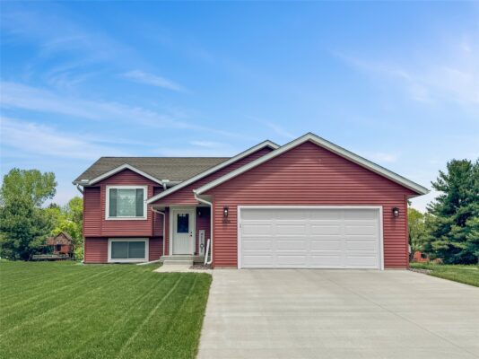 1628 Hazeltine Drive Eau Claire WI 54703