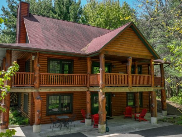 18061 County Highway OO, Chippewa Falls WI — $584,900