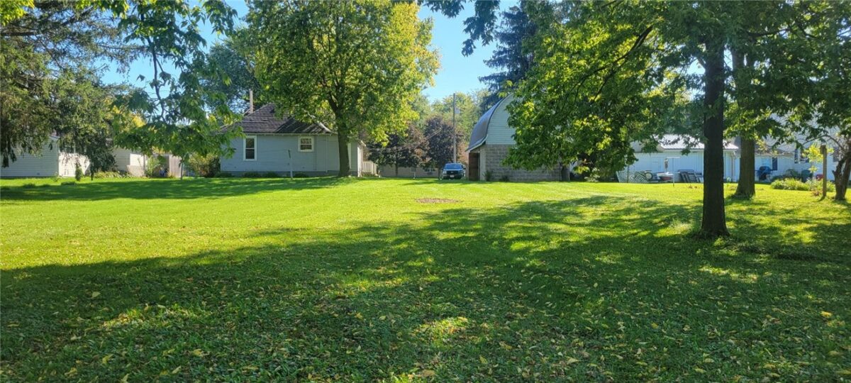 218 E Clark Street, Alma Center, WI — photo 4