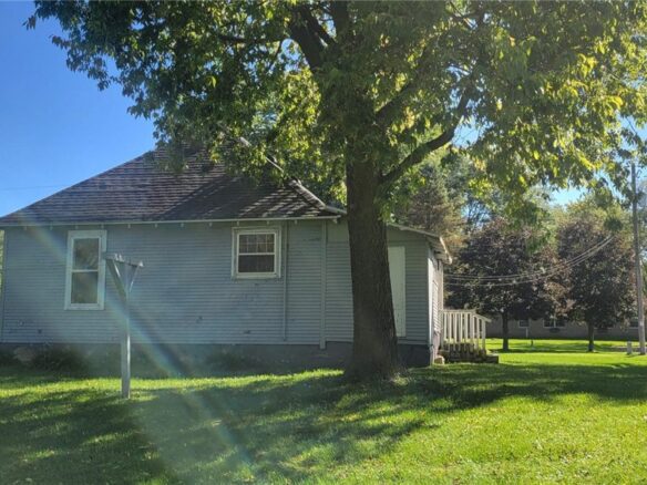 218 E Clark Street, Alma Center, WI