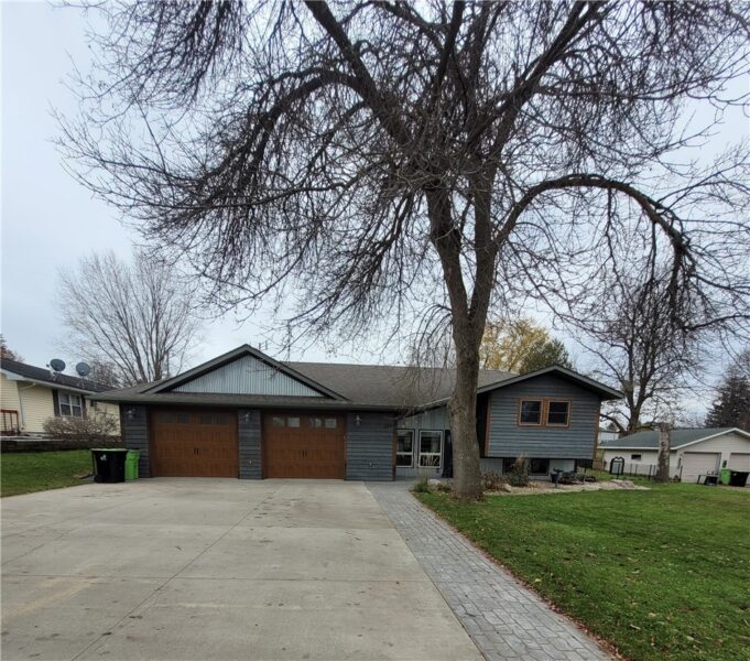 222 Ayers Street