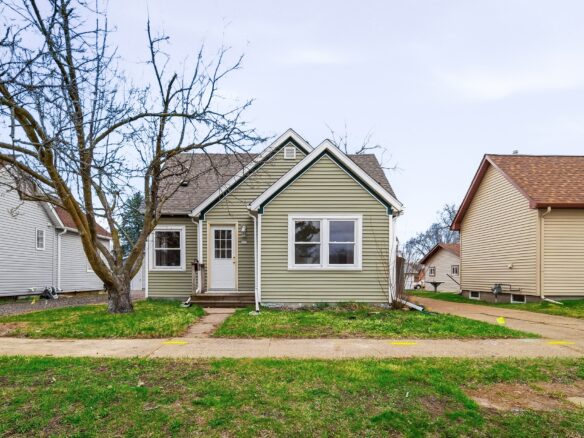 227 Phipps Avenue, Rice Lake WI — $195,000