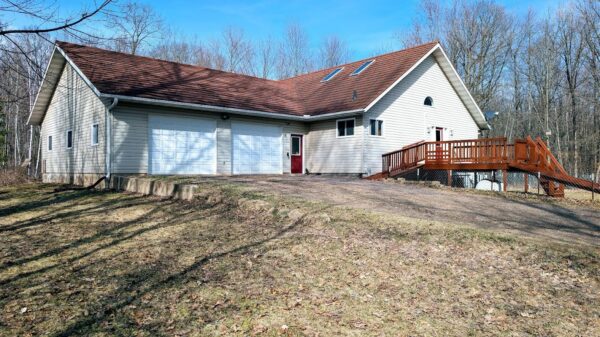 23443 75th Street New Auburn WI 54757