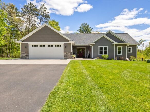 2364 11 1/4 Avenue, Cameron WI — $519,900