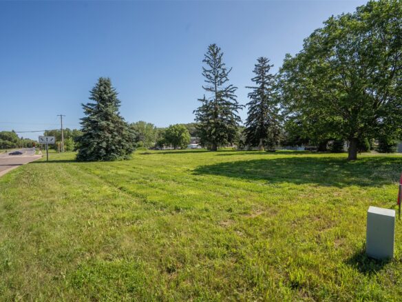2364 St Andrews Drive, Altoona WI — $67,800