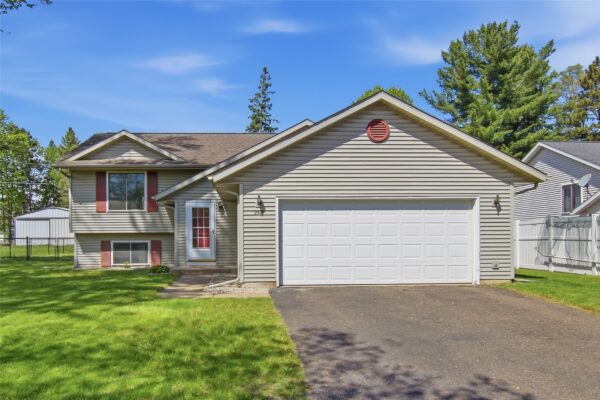 2518 Pine View Road Eau Claire WI 54703