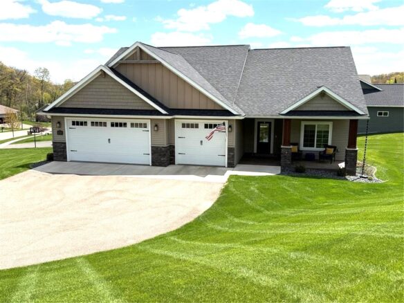 2739 Highclere Drive, Eau Claire WI — $649,900