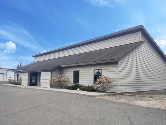 312 W Knapp Street A, Rice Lake WI — $3,500