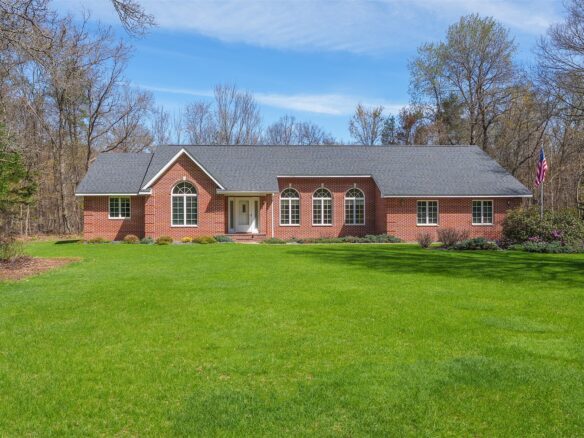 3120 E Cedar Road, Eleva WI — $529,000