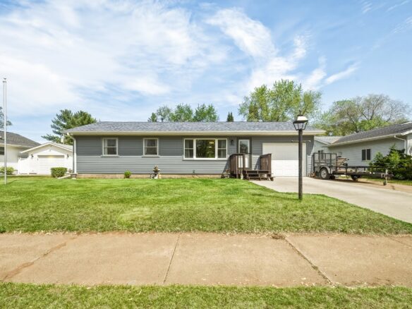 3221 Venus Avenue, Eau Claire WI 54703 - Residential house for sale - MLS #1601024 - image1