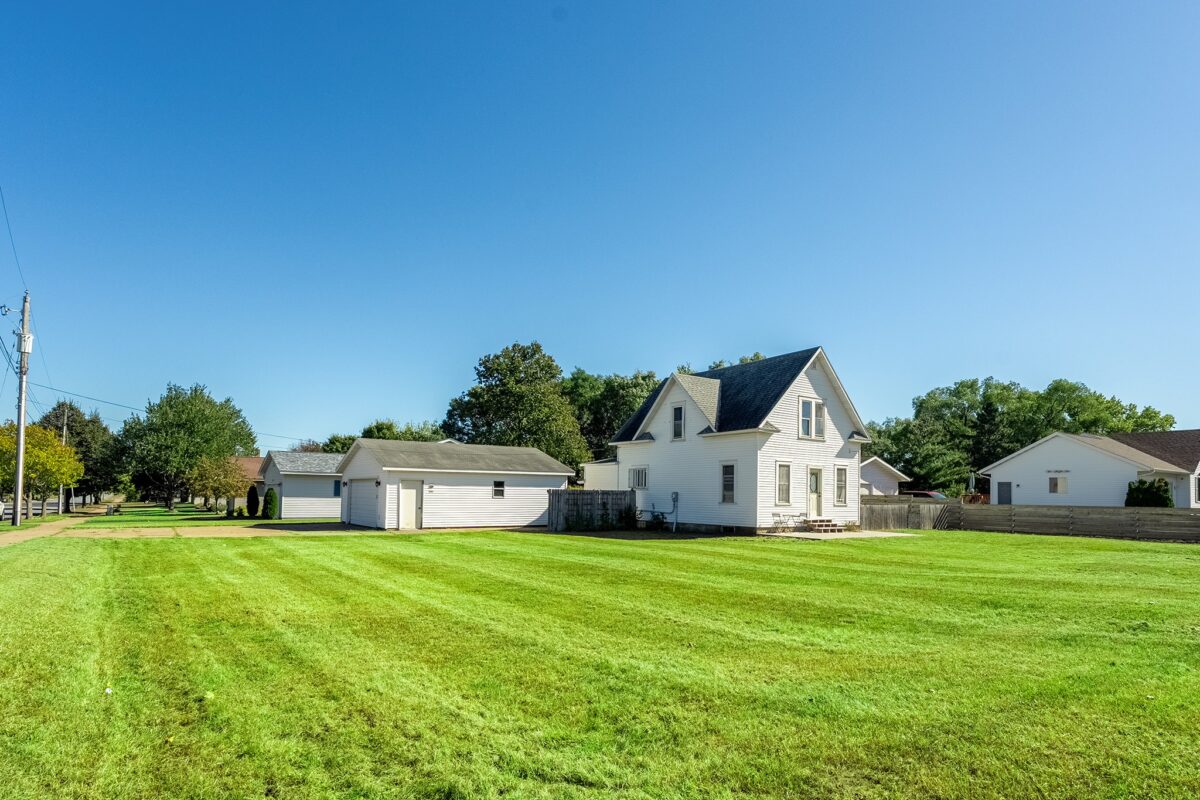 3241 Starr Avenue, Eau Claire, WI — photo 3